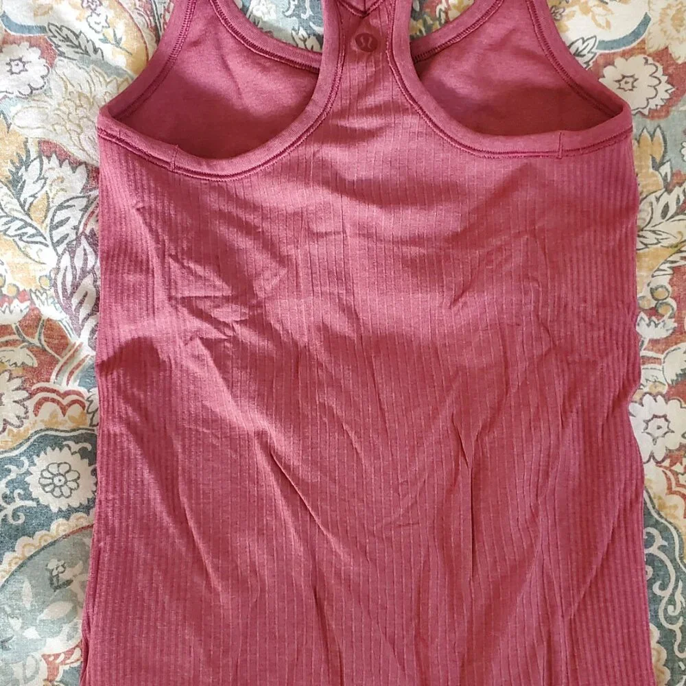 Lululemon racerback tank xs 2 - Picture 2 of 3
